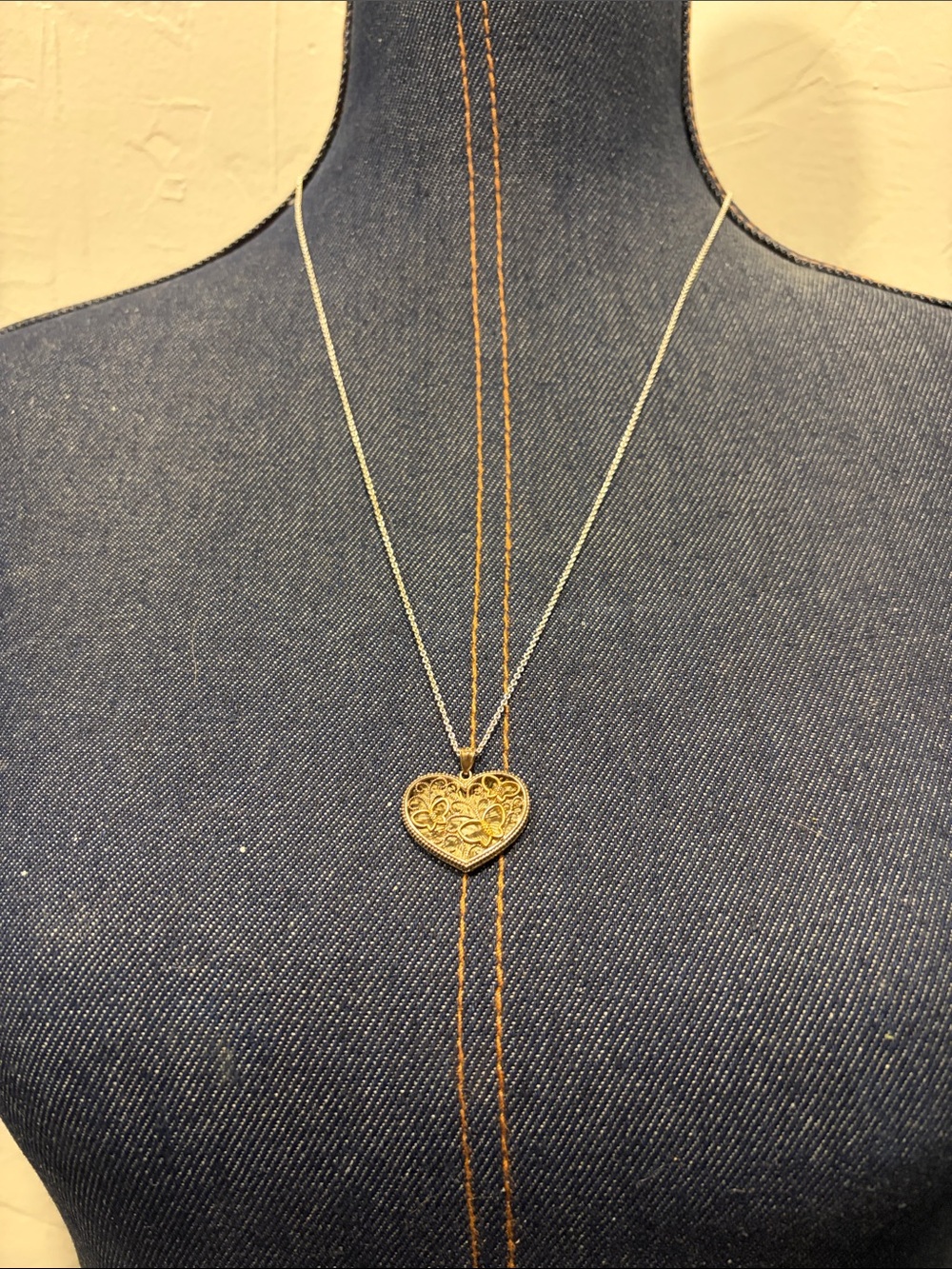 James Avery 925 Silver Delicate Filigree Heart Pendant Necklace